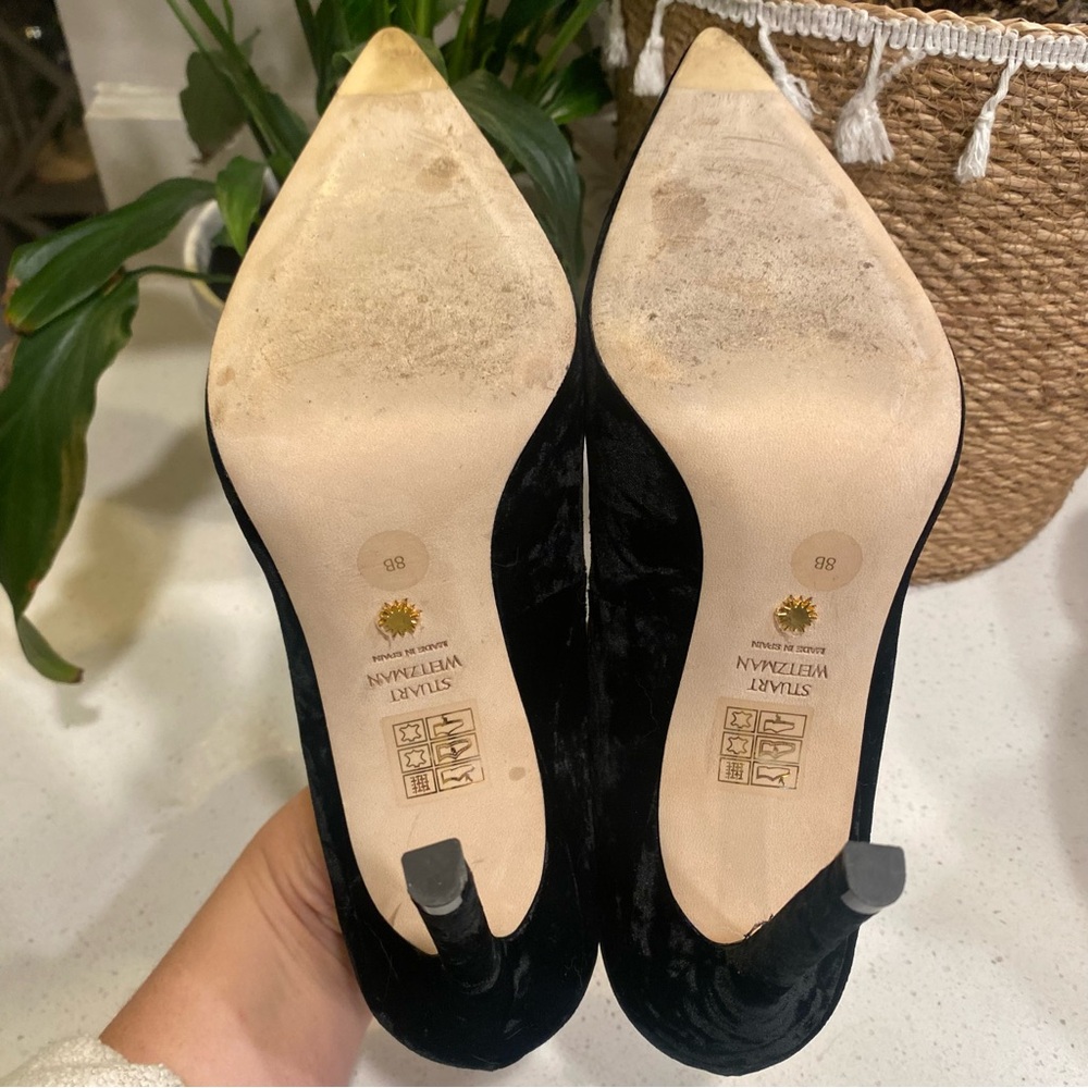 *SOLD* Stuart Weitzman 100 Scallop Pumps Black Crushed Velvet Women’s 8 - Picture 4 of 6
